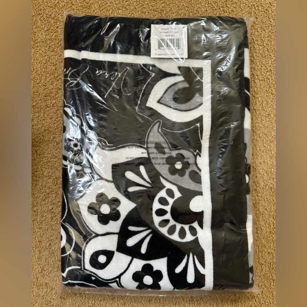 NEW: Vera Bradley Beach Towel / Color: Midnight Paisley / Never Opened